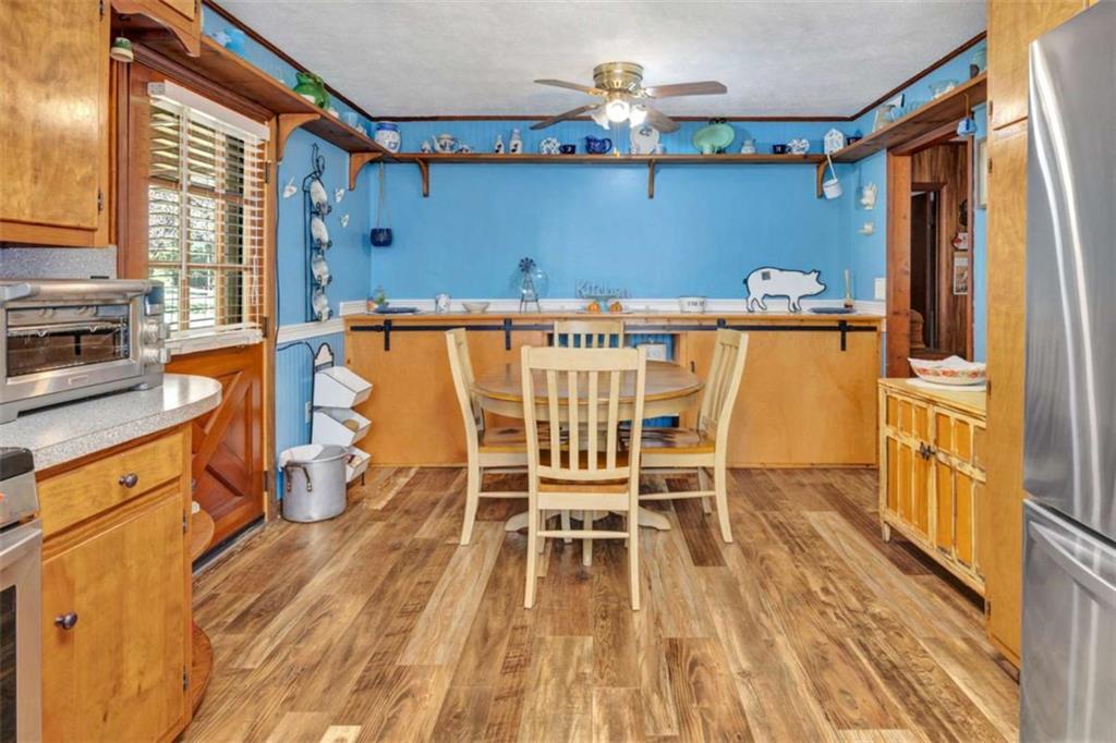 229 E Soule Street E Property Photo 14
