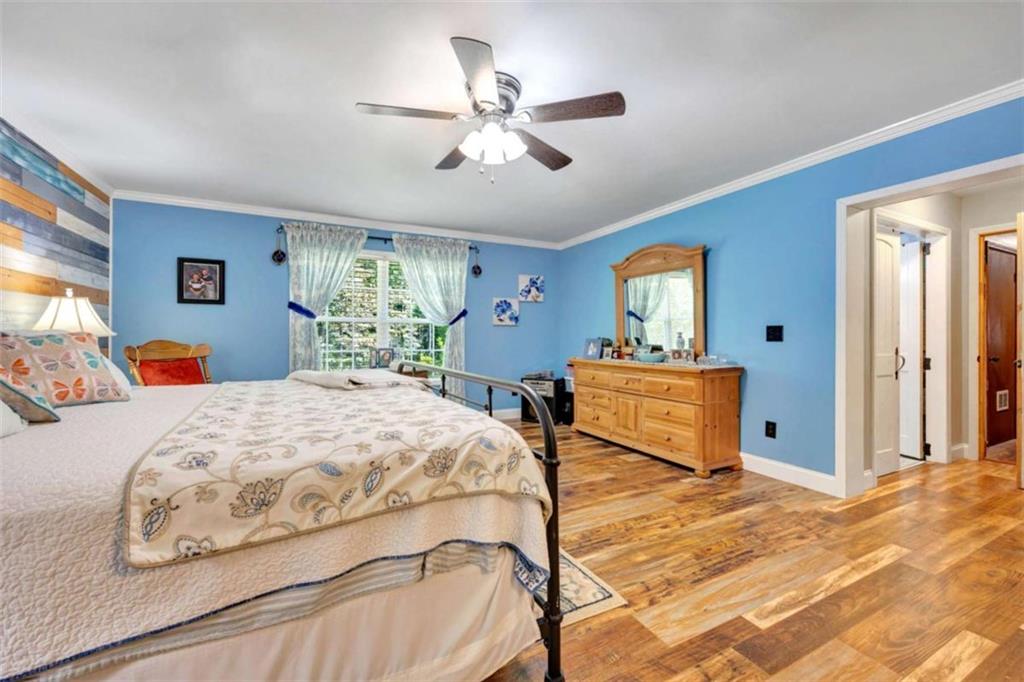 229 E Soule Street E Property Photo 17
