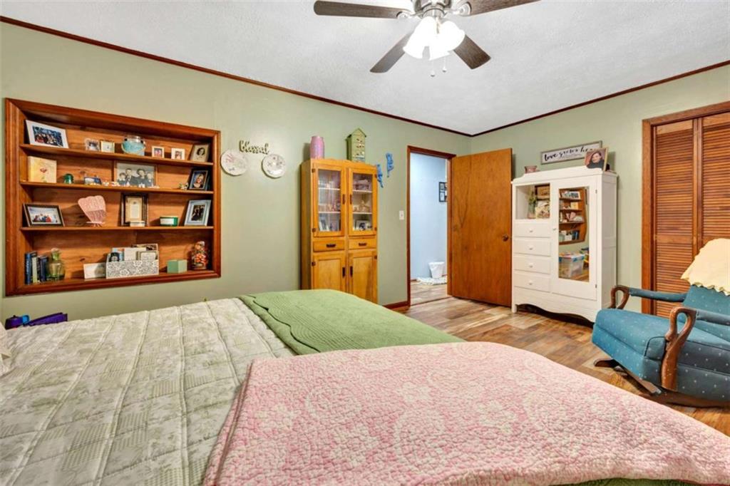 229 E Soule Street E Property Photo 24