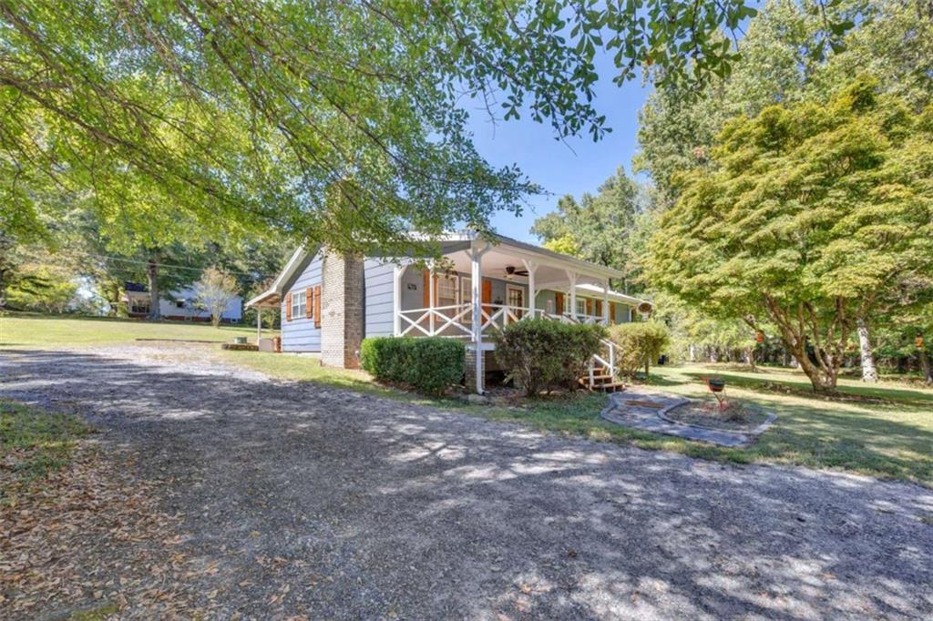229 E Soule Street E Property Photo 32
