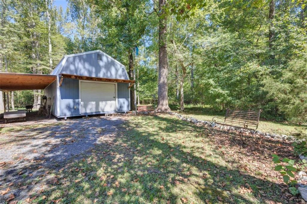 229 E Soule Street E Property Photo 40