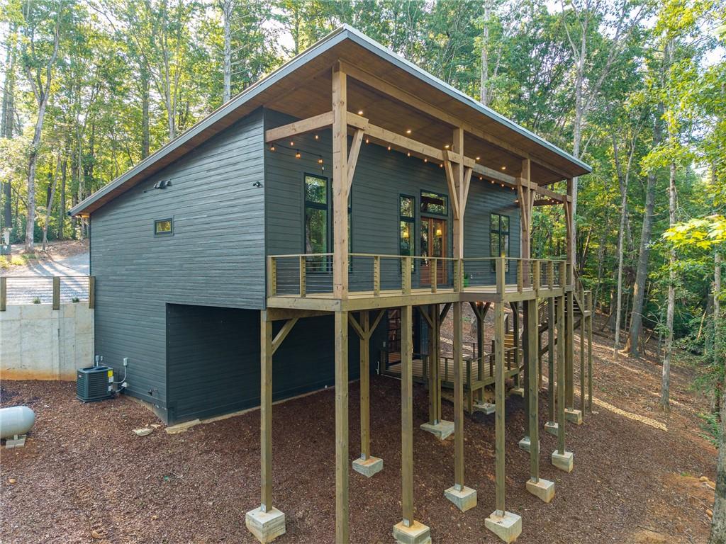 106 Circle Drive Property Photo 2
