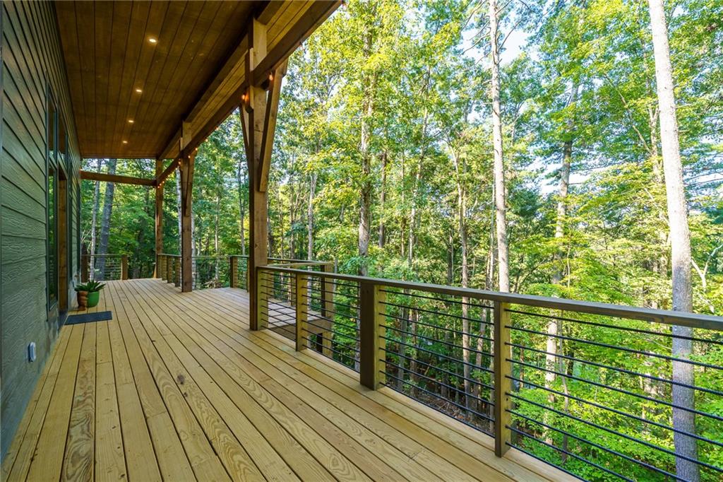 106 Circle Drive Property Photo 5