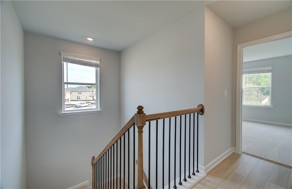 261 Chiswick Loop Property Photo 26