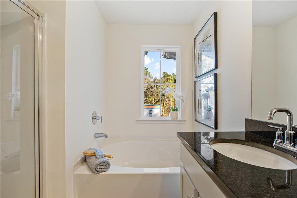 2562 Riverside Road Property Photo 17