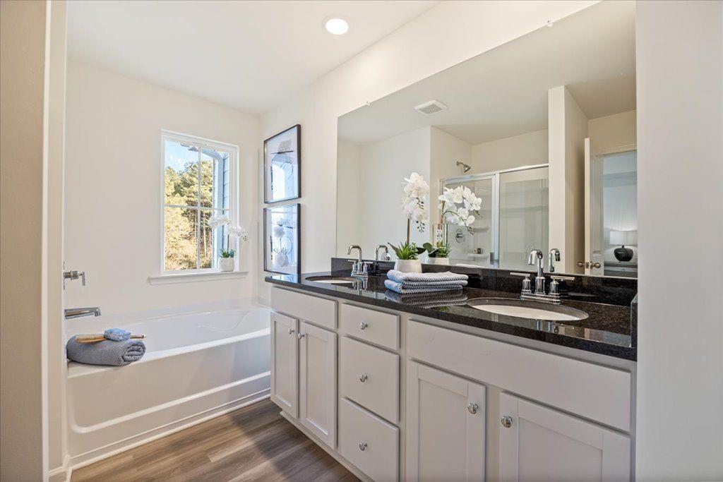 2562 Riverside Road Property Photo 18