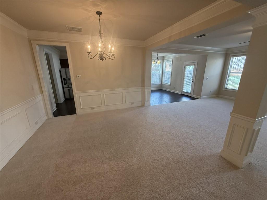 5085 Breezewood Circle Property Photo 9