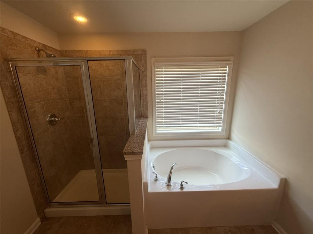 5085 Breezewood Circle Property Photo 16
