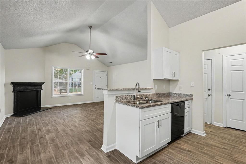 6934 Red Bone Way Property Photo 7