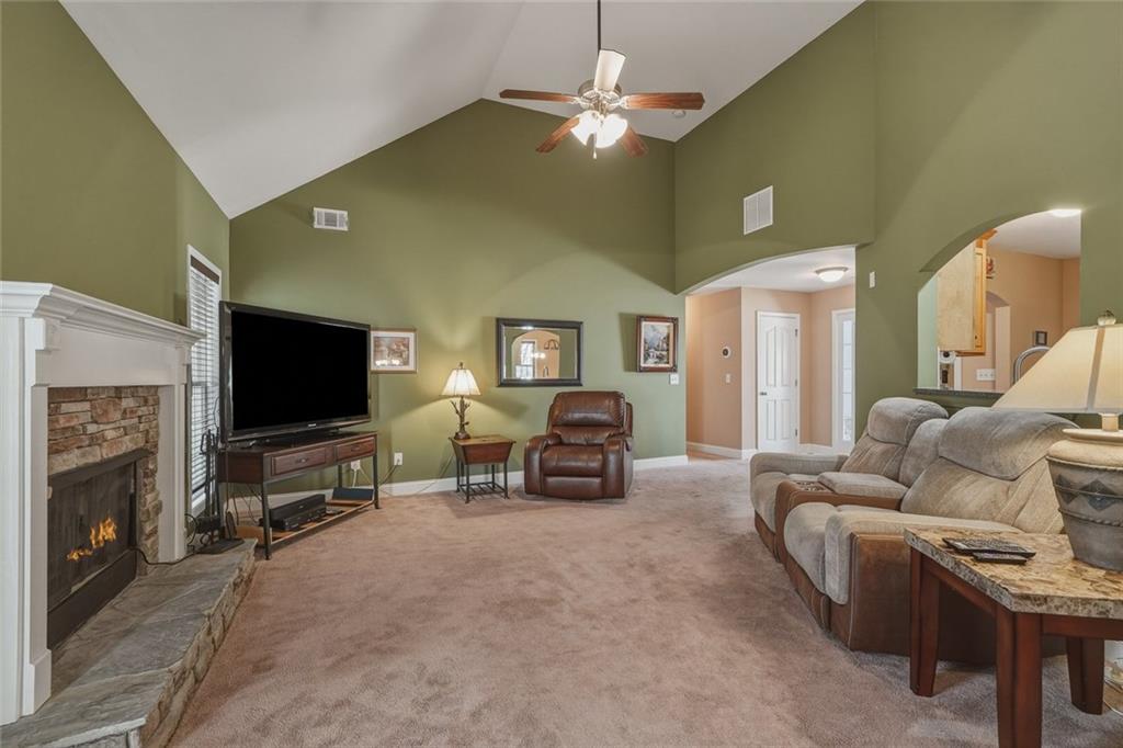 52 Blakes Lane Property Photo 14