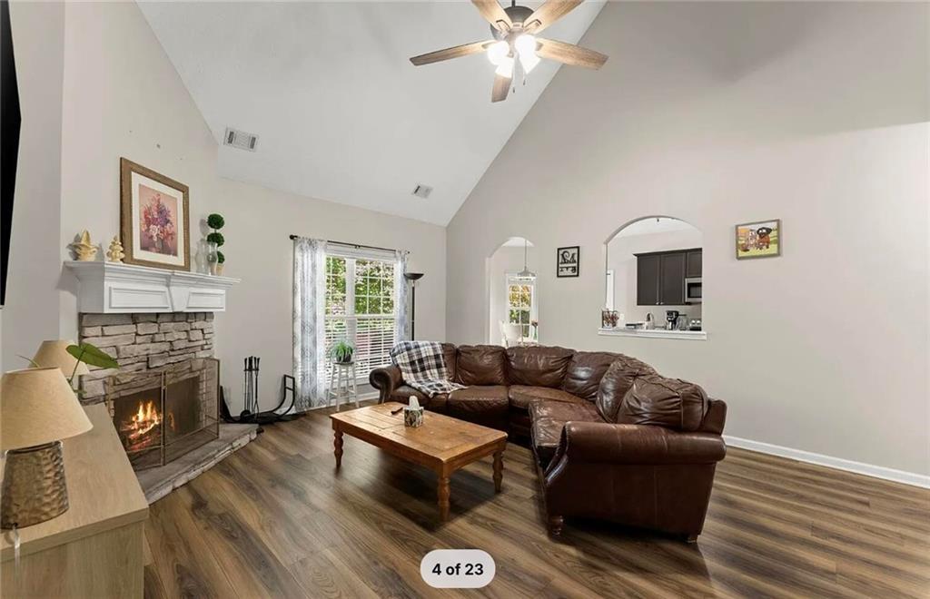 125 Liberty Drive Property Photo 4