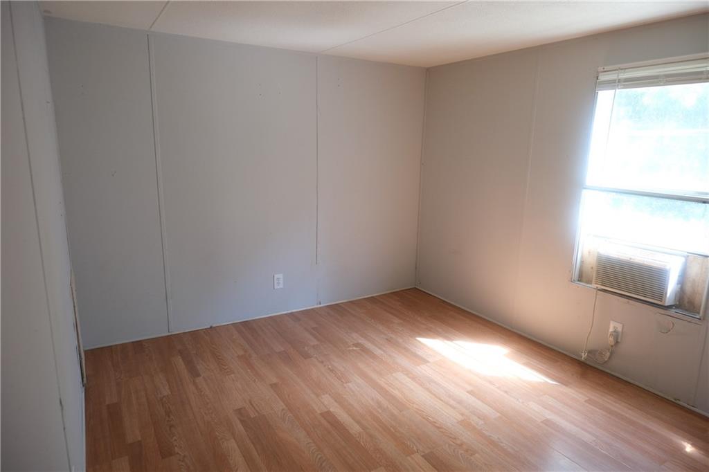 6175 Leigh Lane Property Photo 5