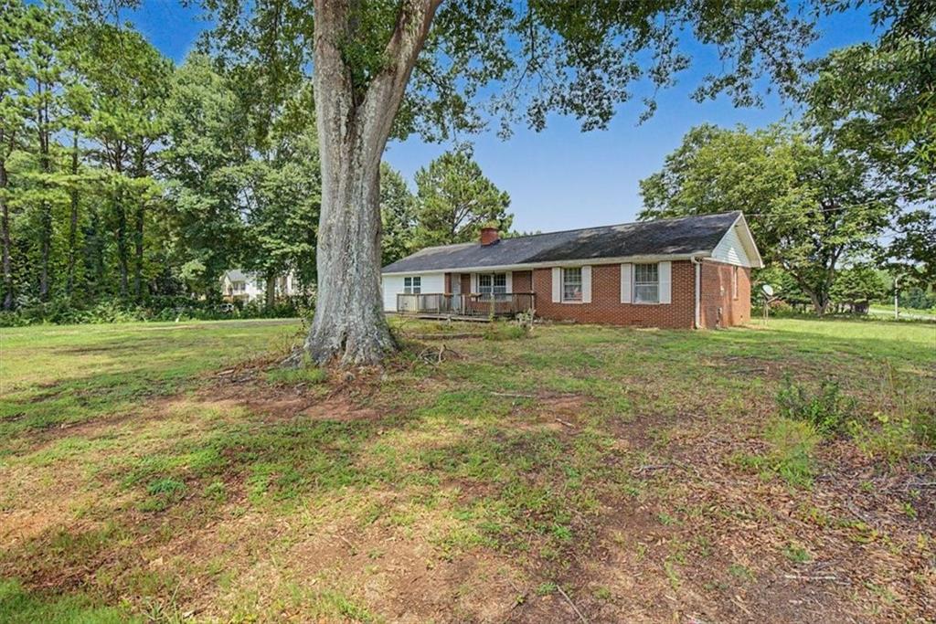 5735 Burnt Hickory Road Property Photo 1