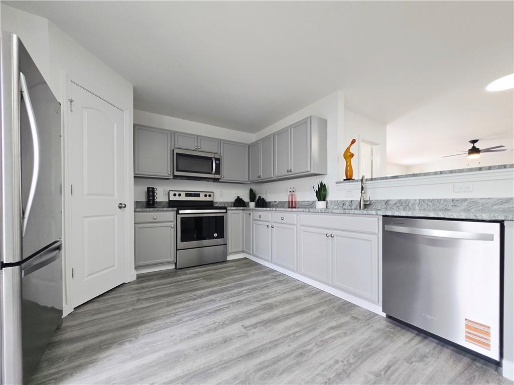 2529 Piering Drive Property Photo 12