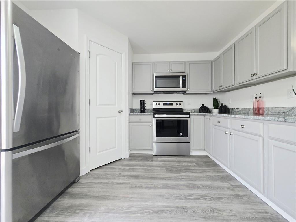 2529 Piering Drive Property Photo 15