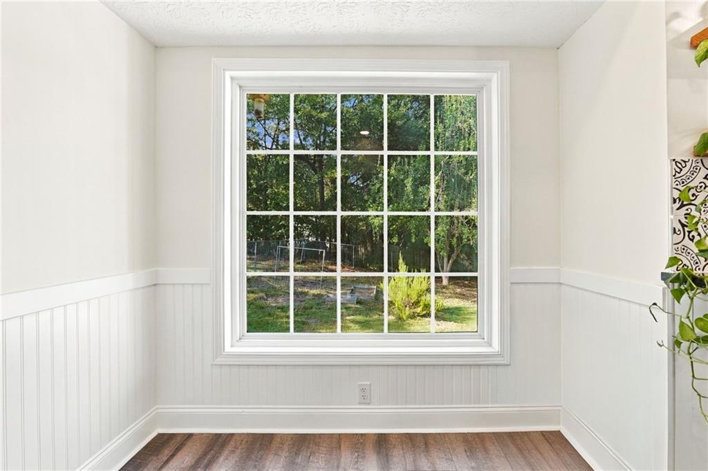408 White Way Property Photo 14
