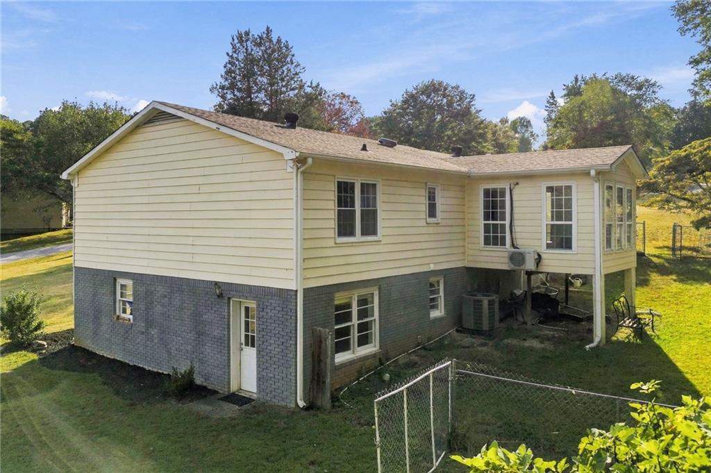 408 White Way Property Photo 35