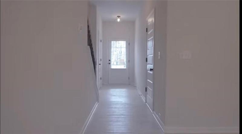 712 Shetland Trail Property Photo 2
