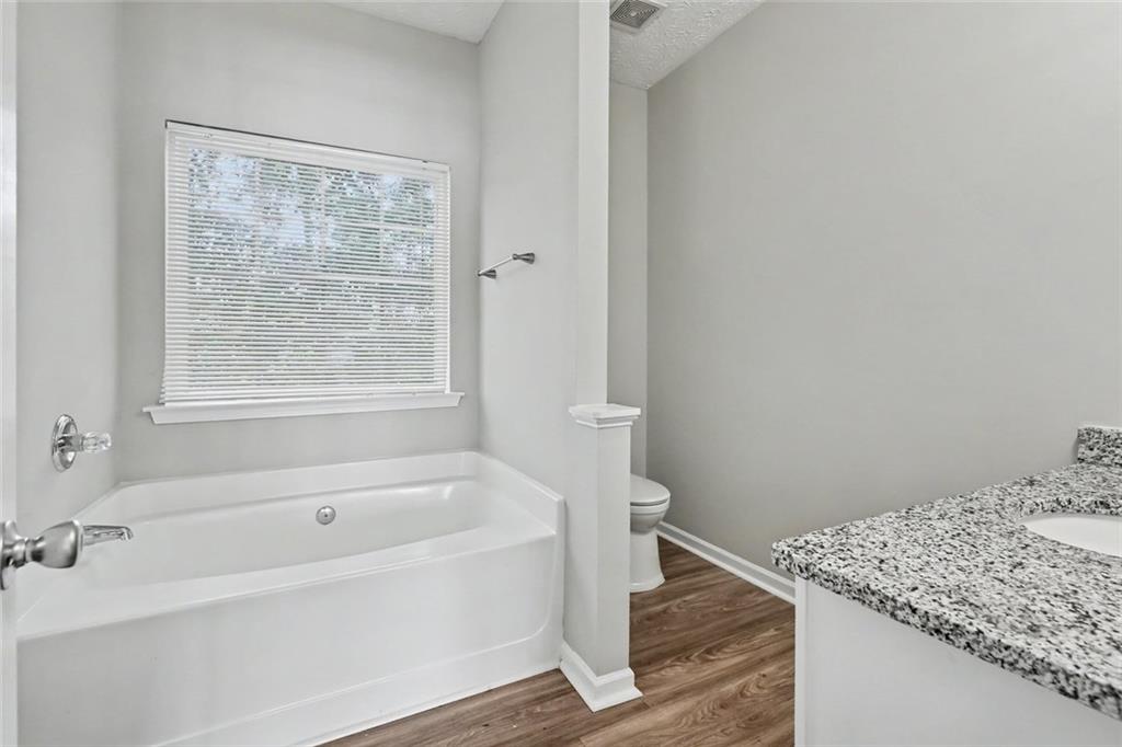 4102 Robin Circle Property Photo 10