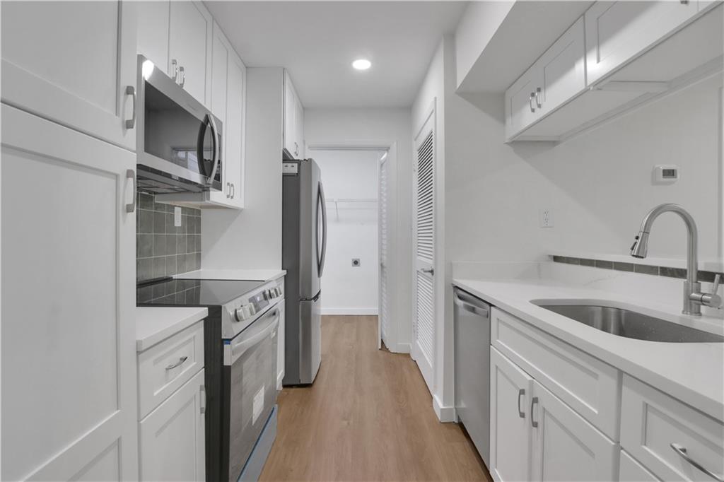 122 Tuxworth Circle Property Photo 1