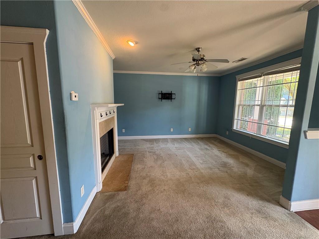 404 Park Place Property Photo 2