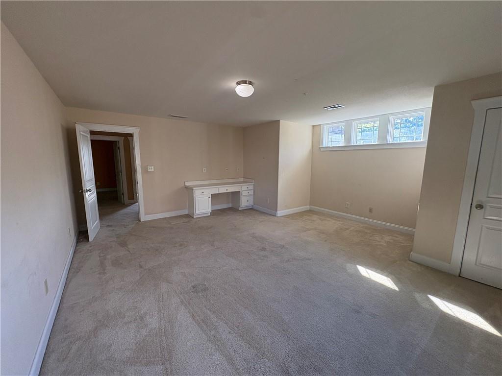 404 Park Place Property Photo 11