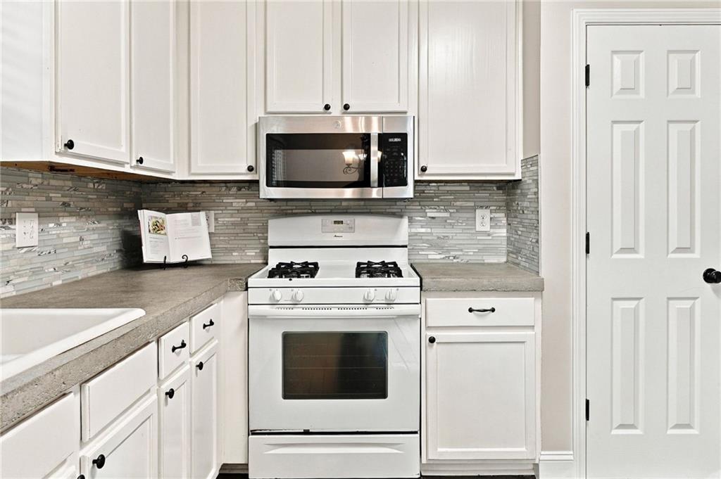 41 Red Oak Circle Property Photo 15