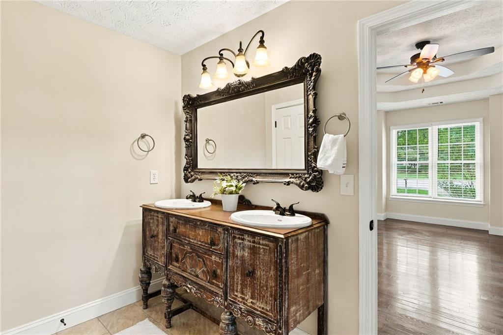 41 Red Oak Circle Property Photo 24