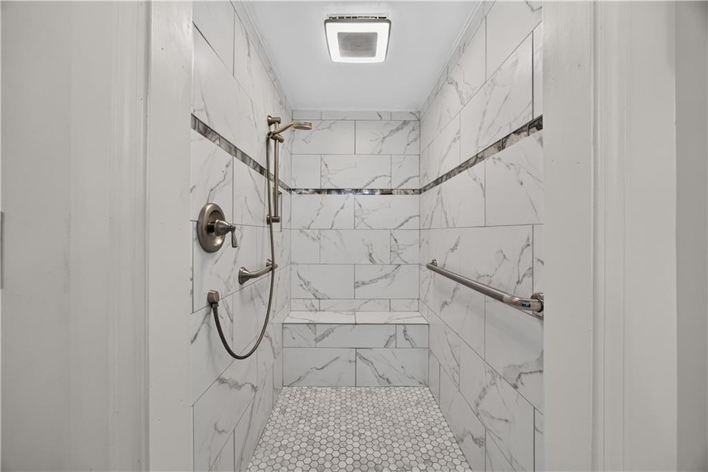 461 Schofield Drive Property Photo 40