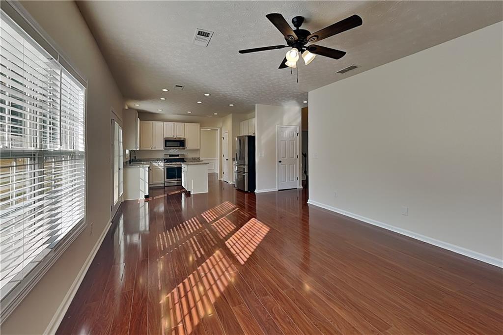 2950 Belshire Trail Property Photo 2