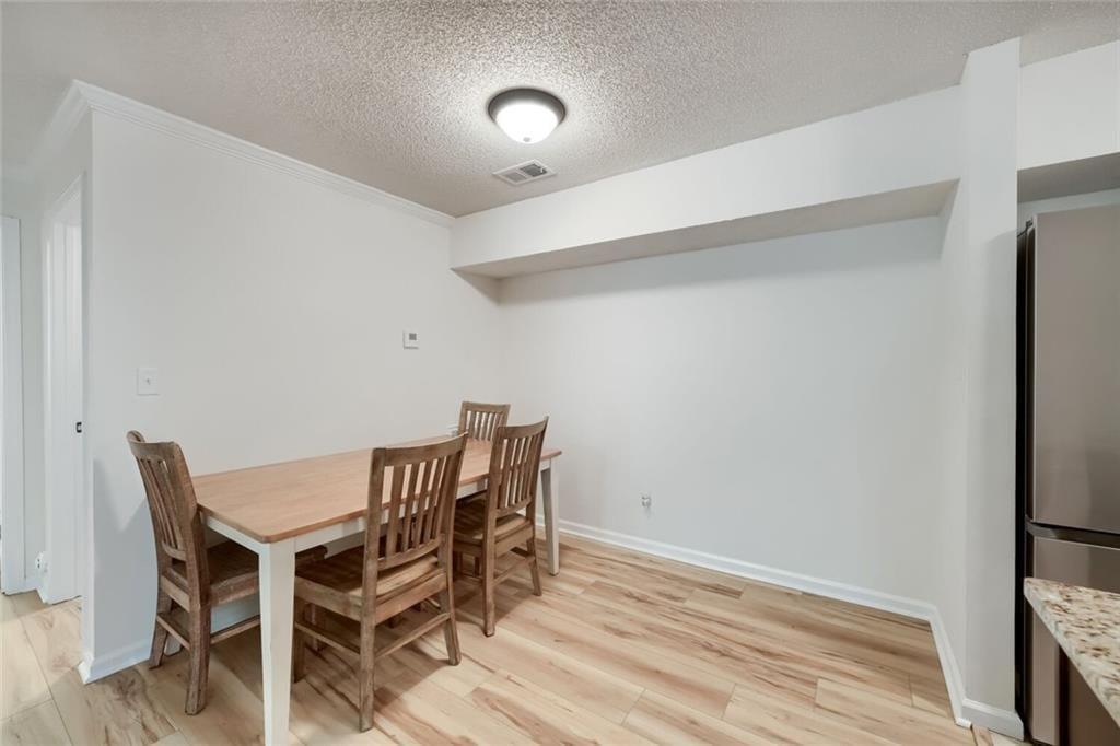 217 Cobblestone Trail Property Photo 7