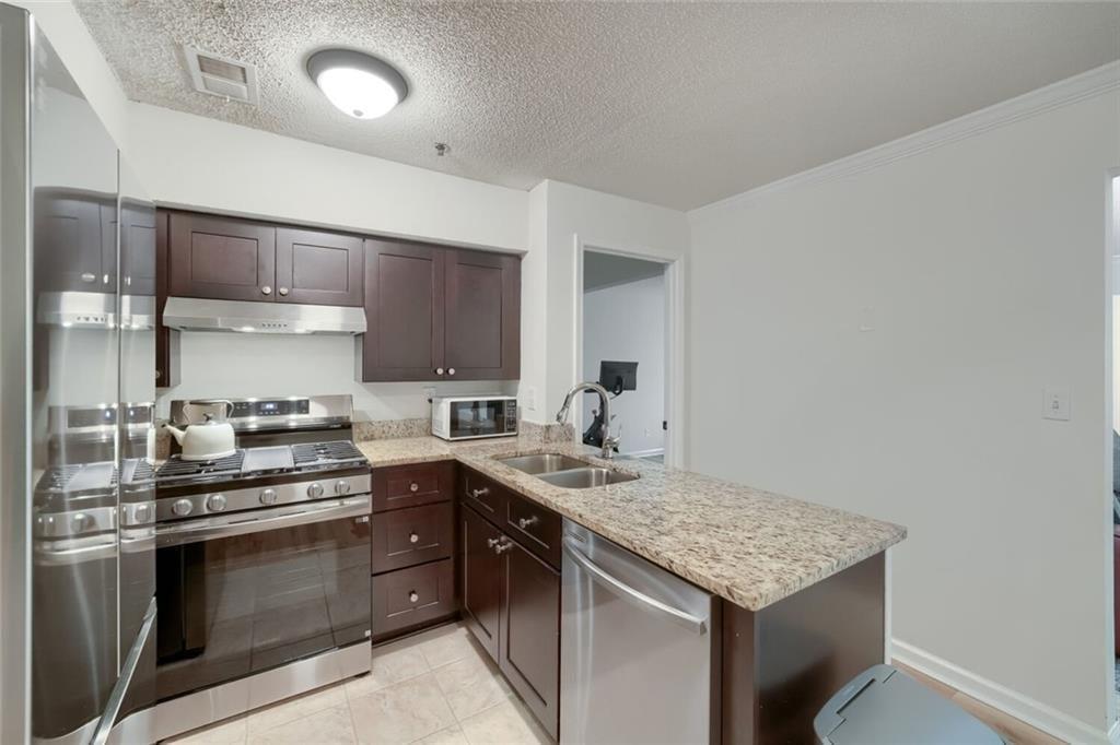 217 Cobblestone Trail Property Photo 9
