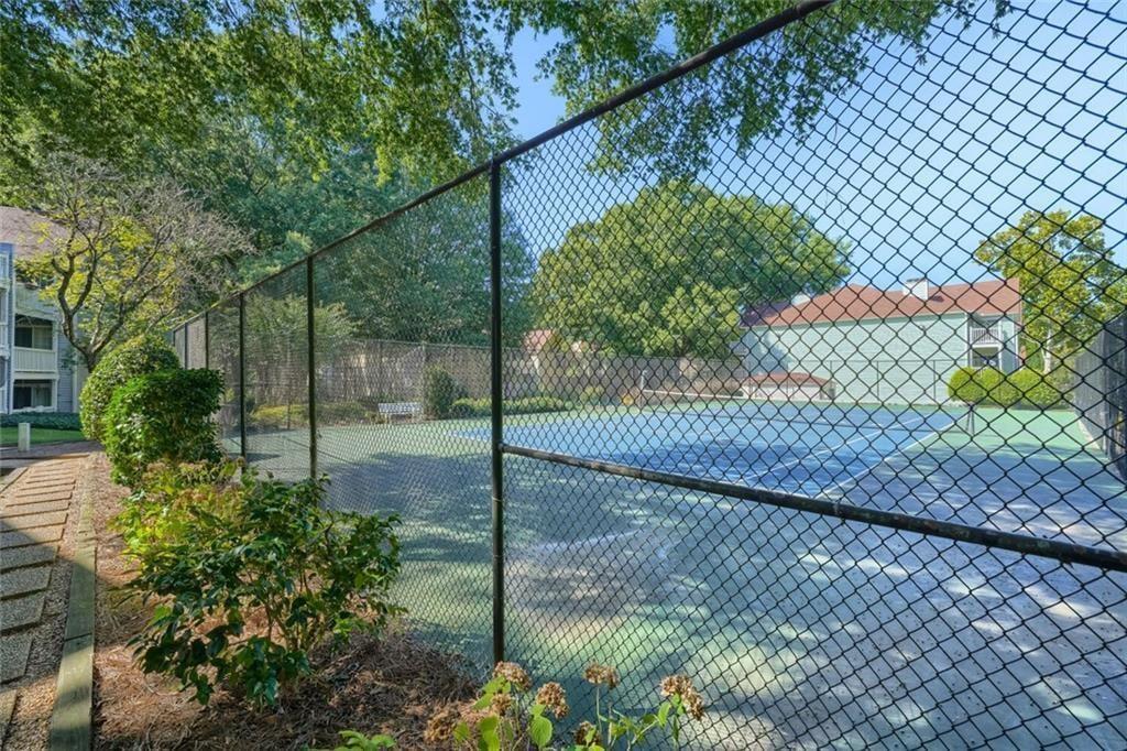 217 Cobblestone Trail Property Photo 28