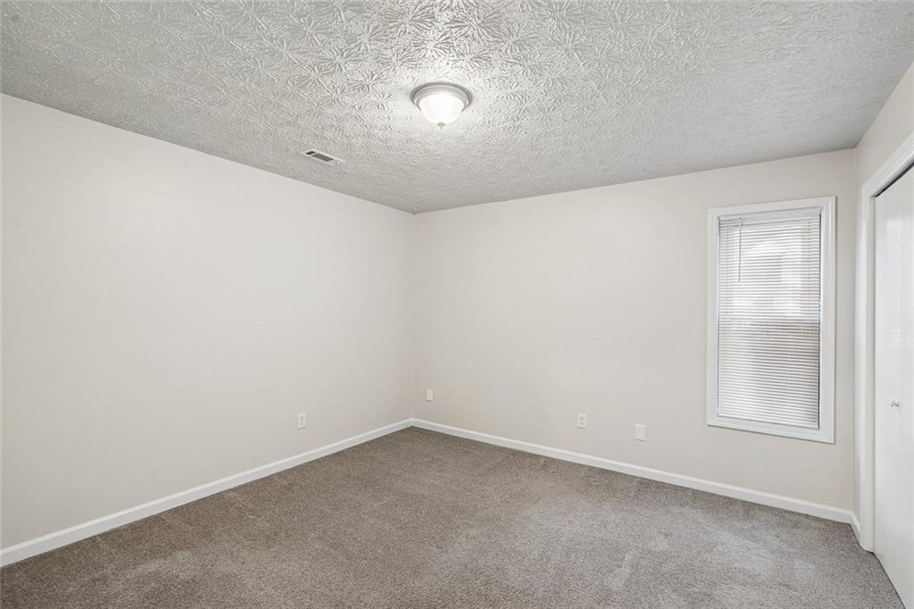587 Farmbrook Trail Ne Property Photo 12