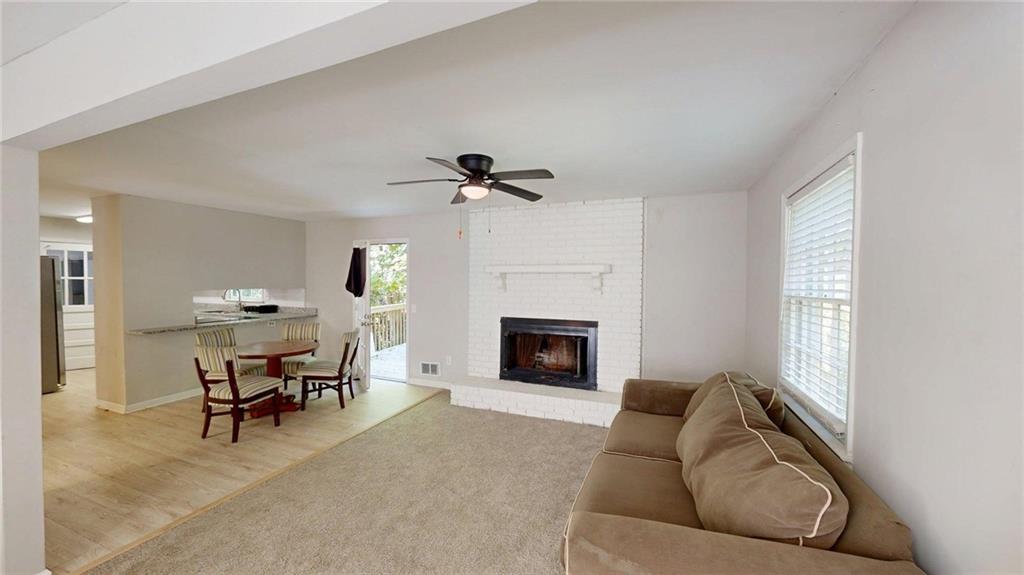 1711 E Kellogg Circle Property Photo 6