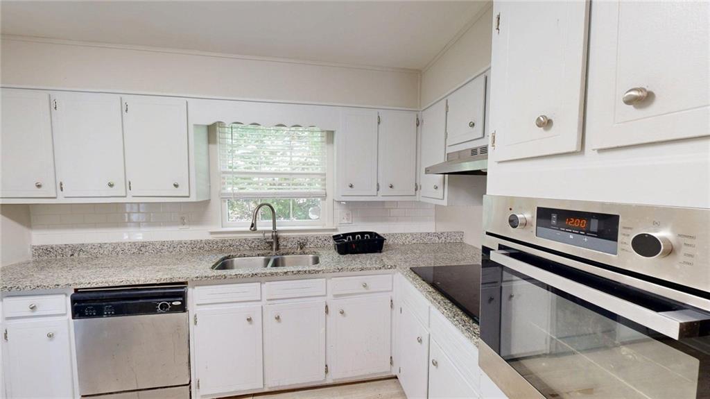 1711 E Kellogg Circle Property Photo 12