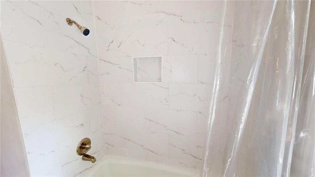 1711 E Kellogg Circle Property Photo 32