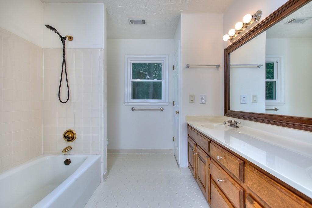 535 Spindlewick Drive Property Photo 38