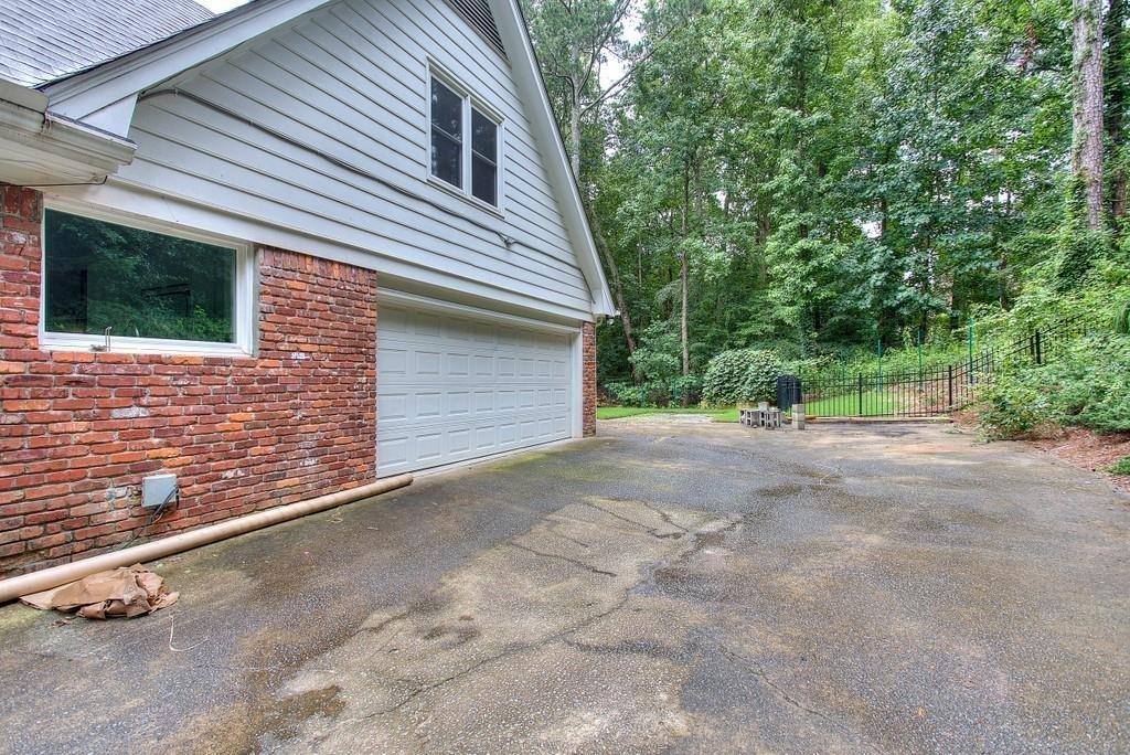 535 Spindlewick Drive Property Photo 47