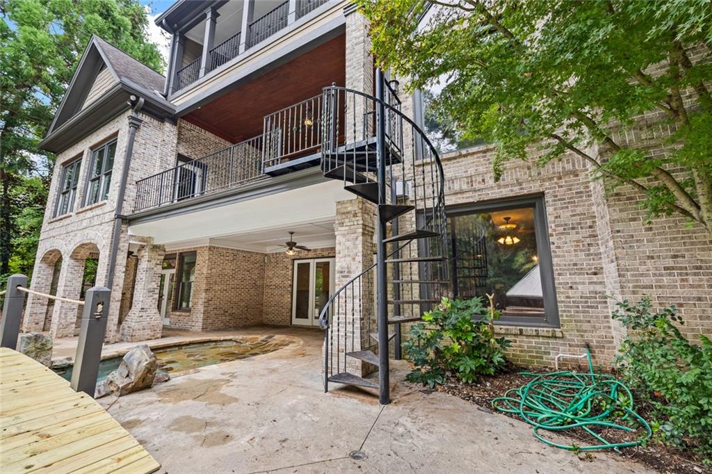 536 St Ives Walk Property Photo 19