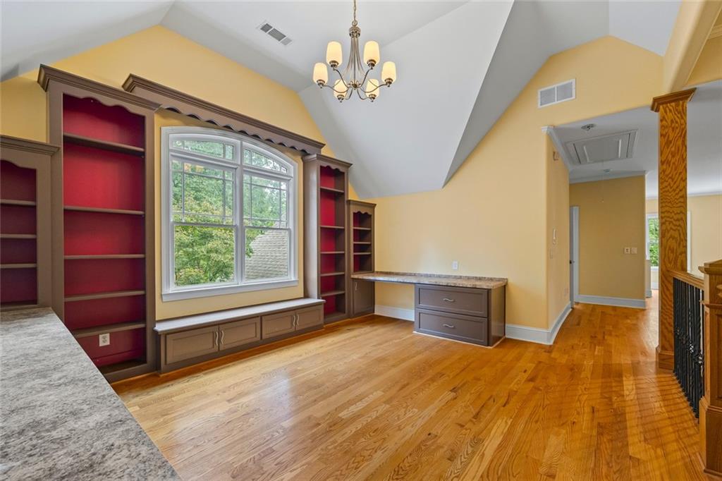 536 St Ives Walk Property Photo 36