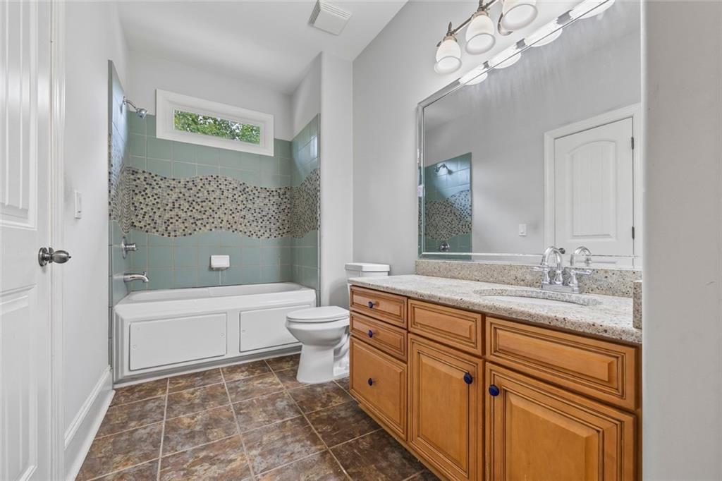 536 St Ives Walk Property Photo 60