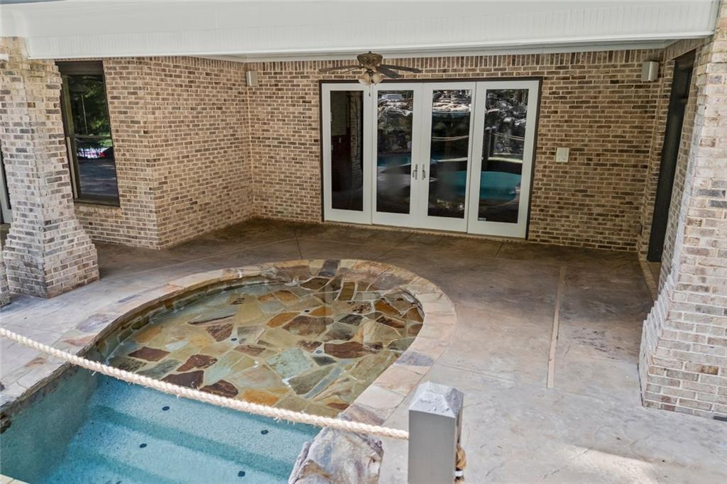 536 St Ives Walk Property Photo 85