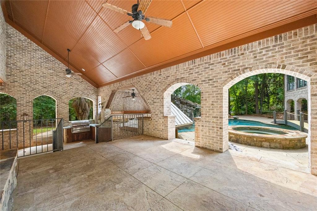 536 St Ives Walk Property Photo 92