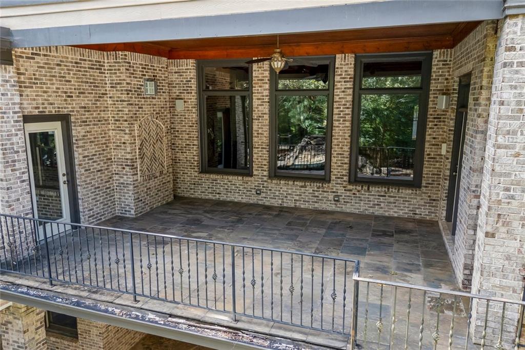 536 St Ives Walk Property Photo 95