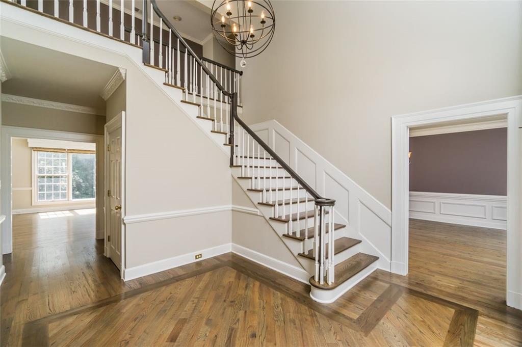 565 River Chase Point Property Photo 3
