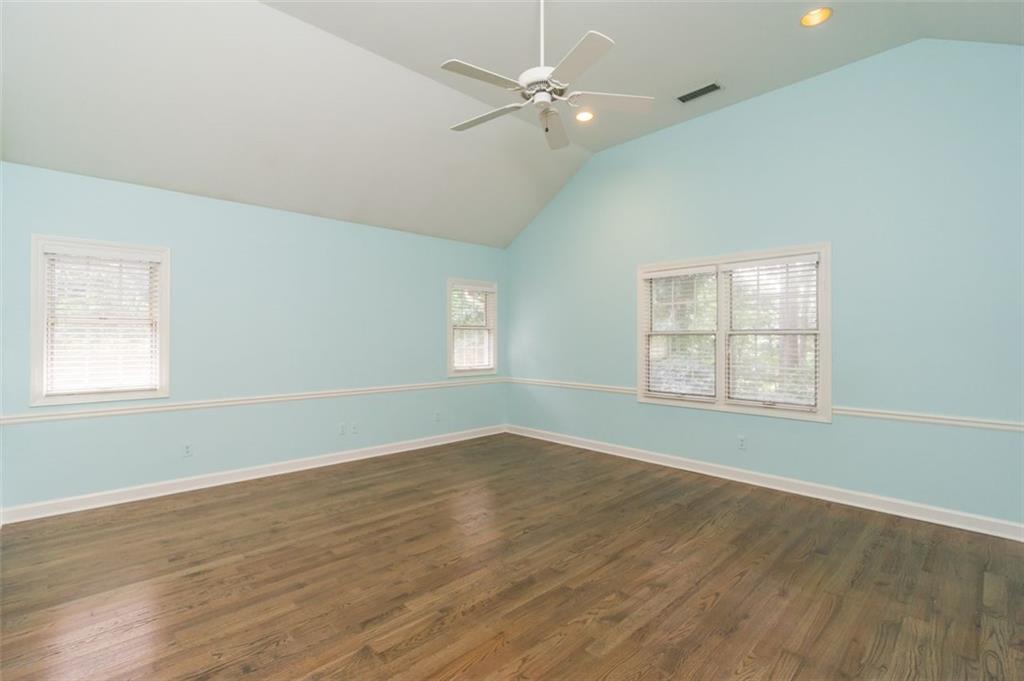 565 River Chase Point Property Photo 18