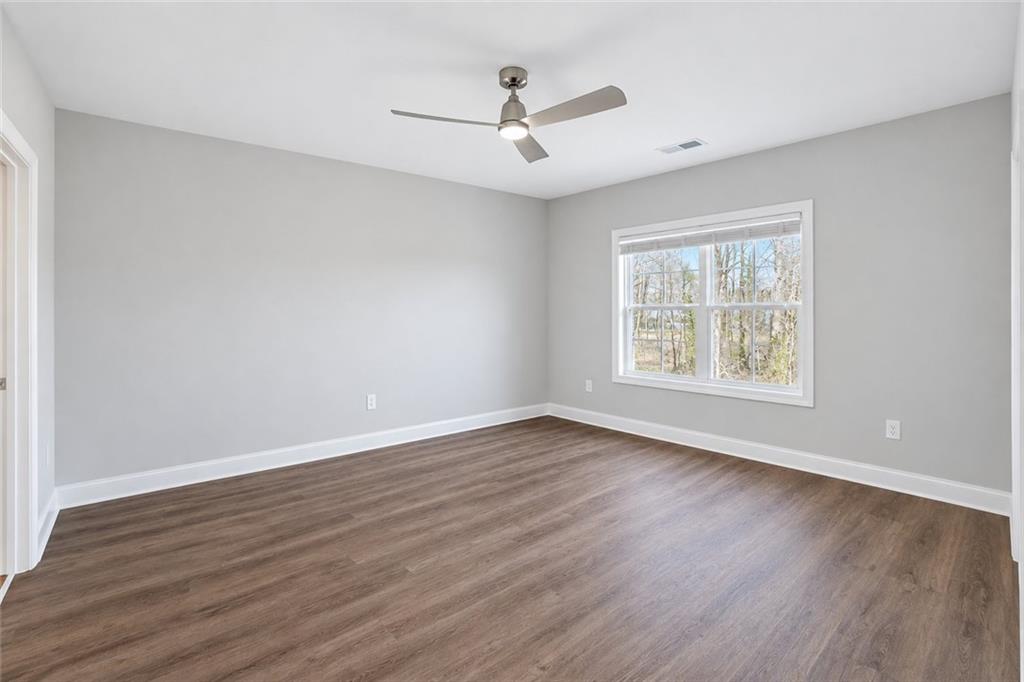 1375 Walking Way Property Photo 32