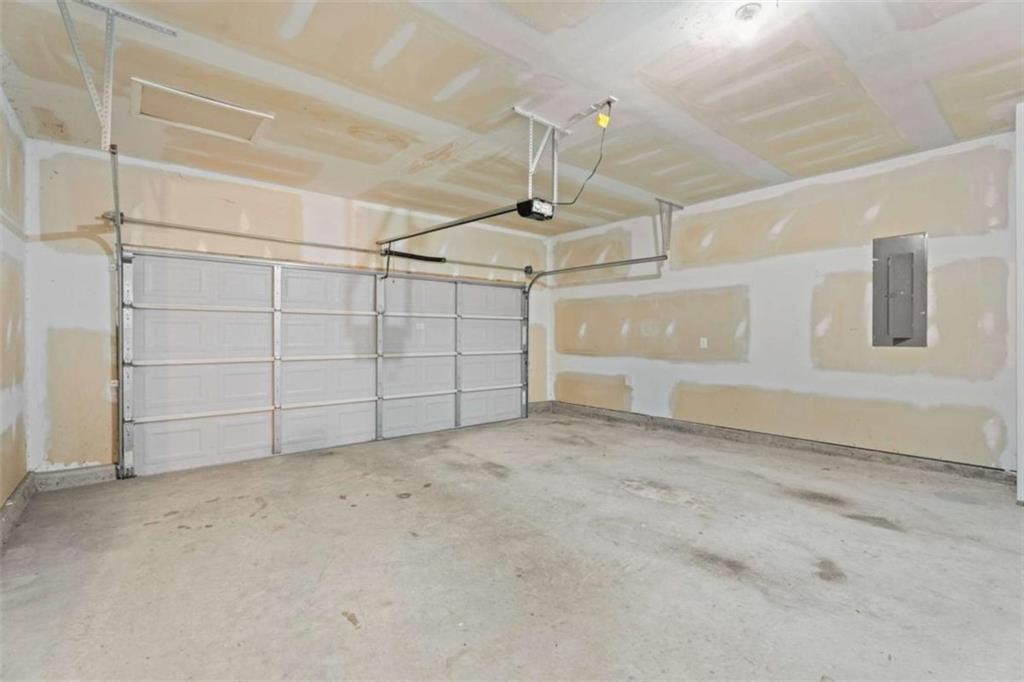 49 Windsor Way Property Photo 32