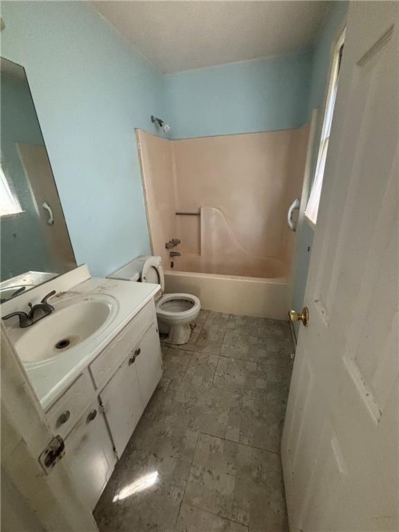 611 Warren Way Property Photo 10